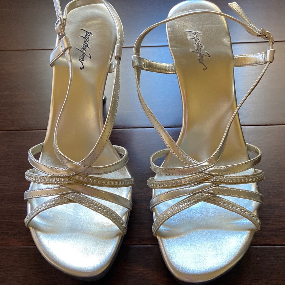 Jacqueline Ferrar silver rhinestone sandals